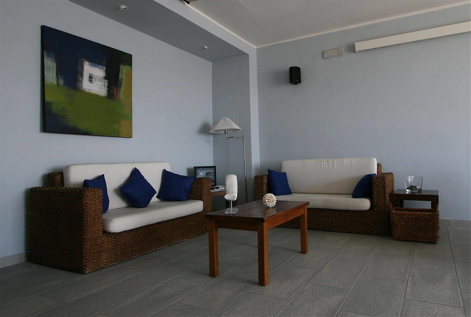 Stella Marina Aparthotel 3*