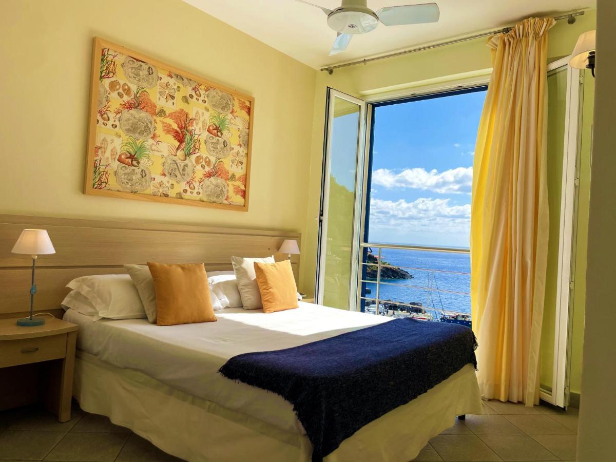 Stella Marina Aparthotel 3*